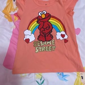 Elmo tee size 5